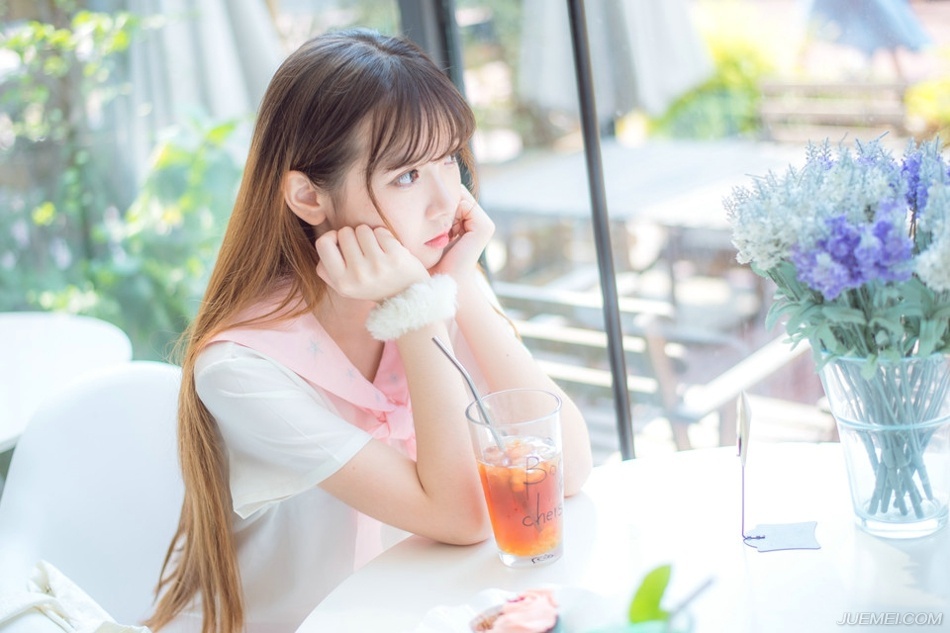好比较，远方的是朋友，身边的是仇敌：陈天桥有几百亿不借你没话说，你哥哥有十万不借你一万就是王八蛋。